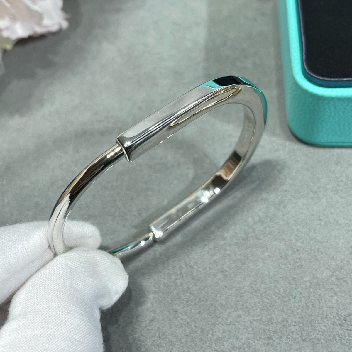 TIFFANY LOCK BRACELET