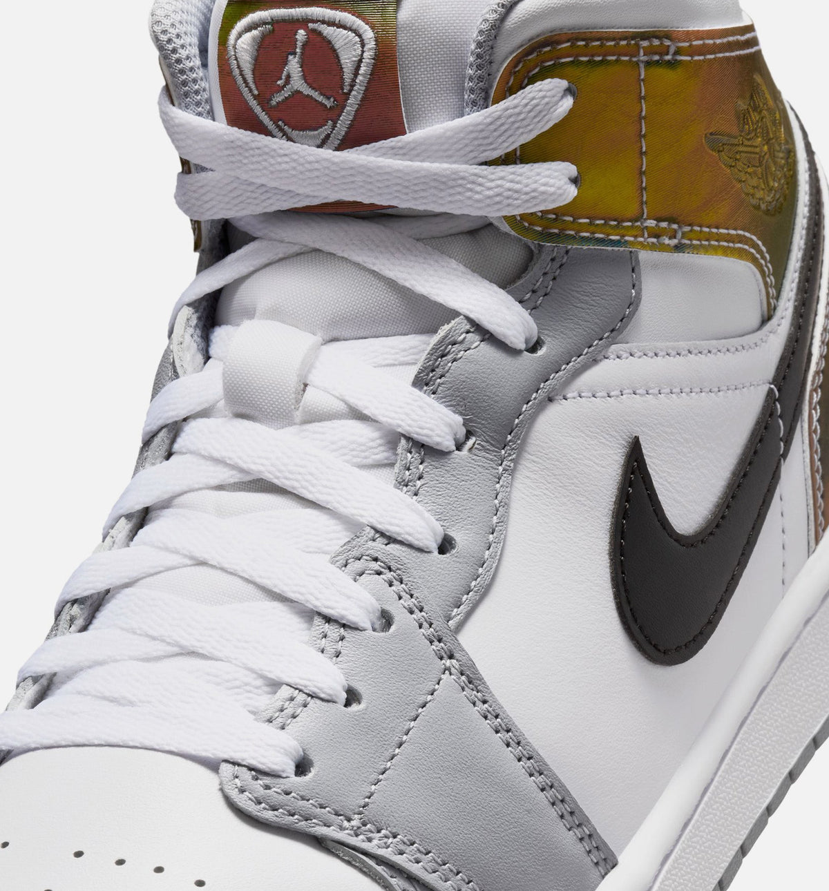 Air Jordan 1 Mid SE Men's Shoes - Black / White / Wolf Grey