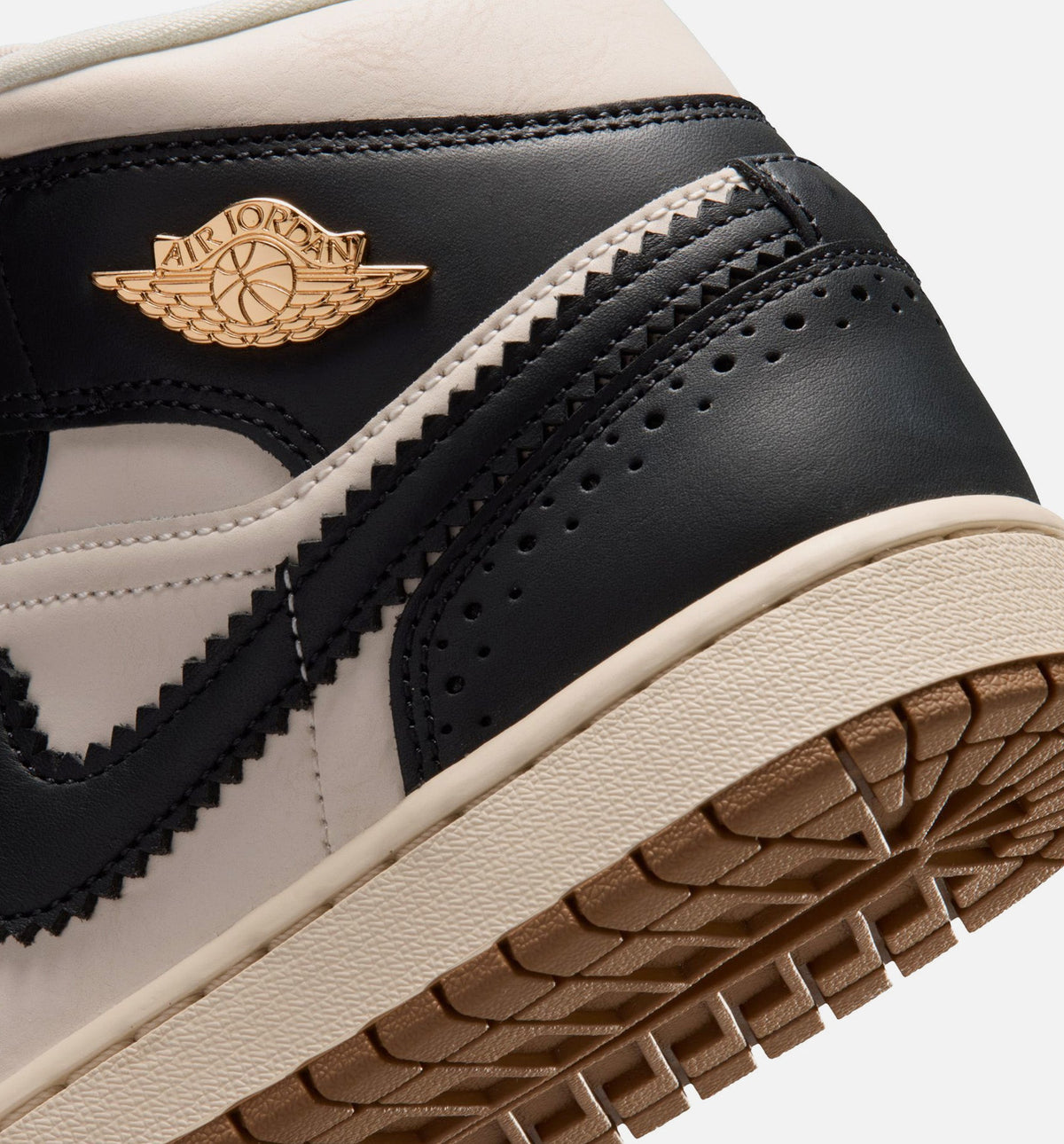 Air Jordan 1 Mid SE Women's Shoes - Off-Noir / Chalk / Pearl White