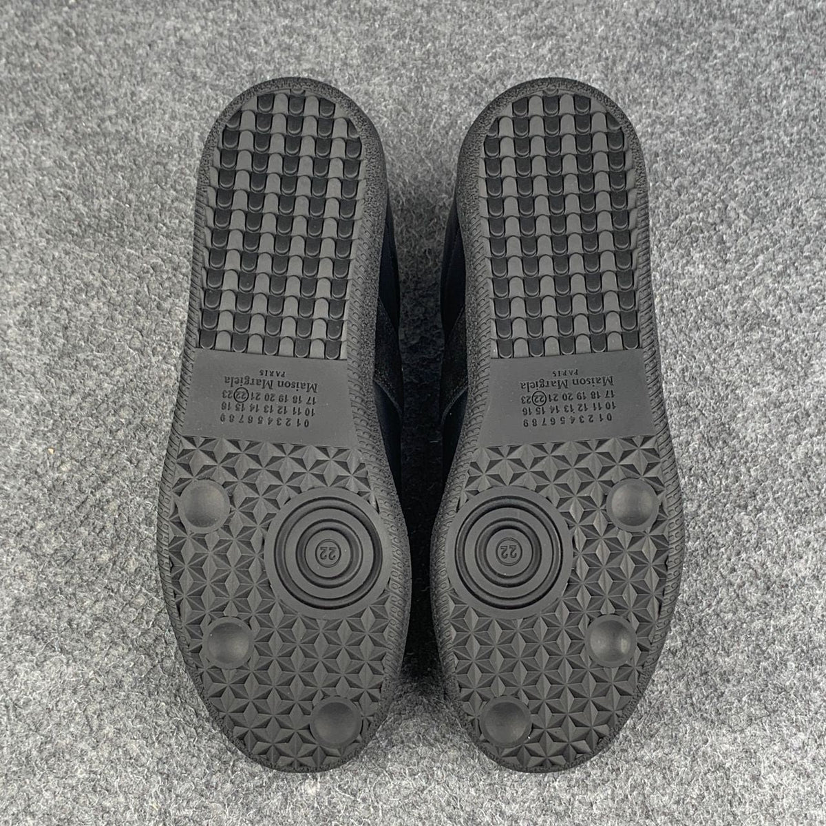 Maison Margiela Replica 'Black'