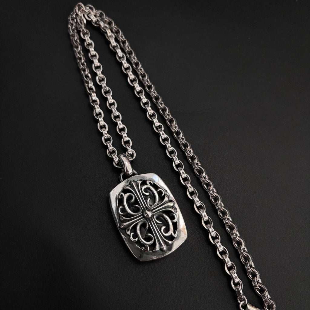 Chrome Hearts Crusader flower square pendant