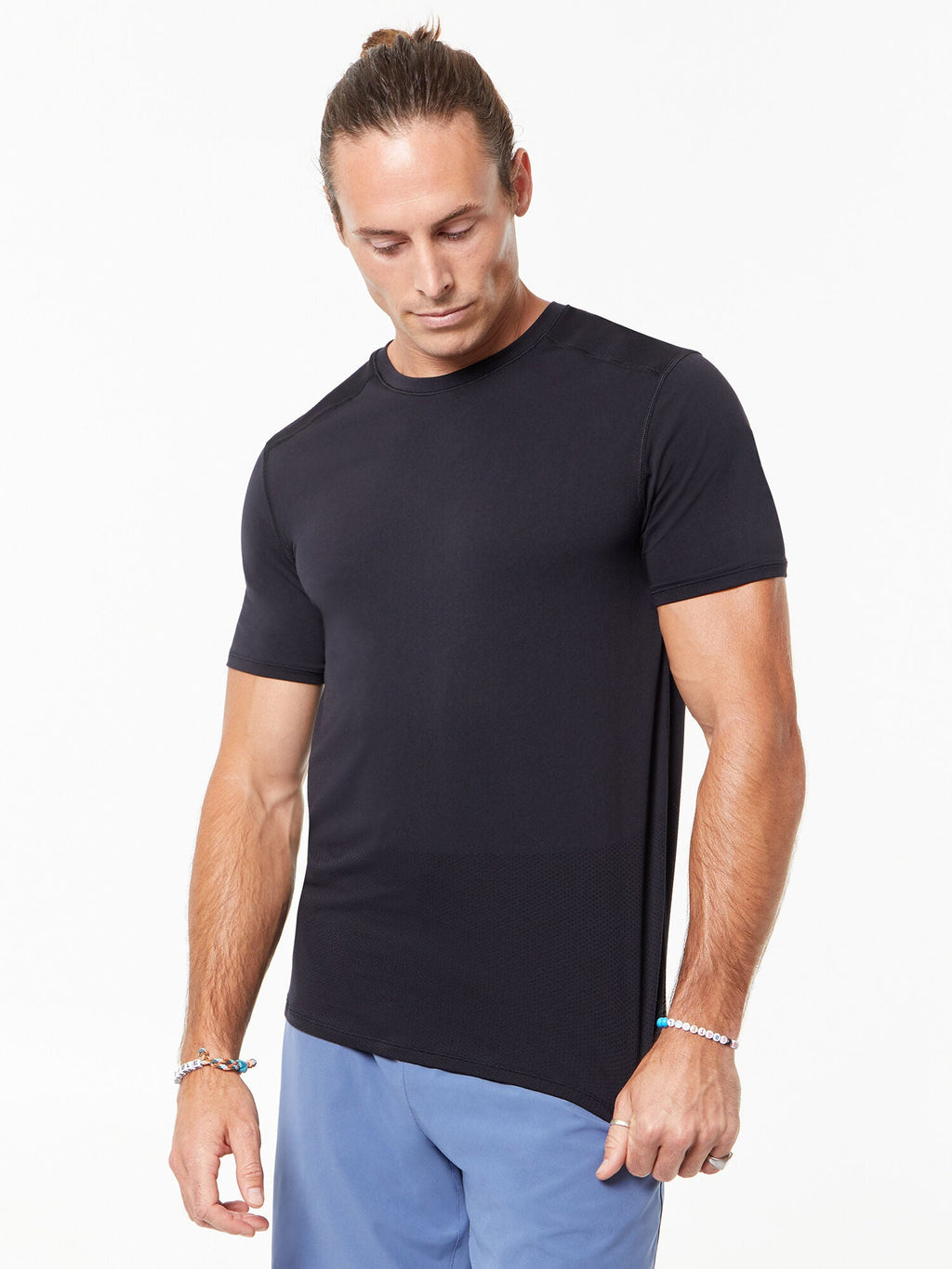 BREEZE SEAMLESS TEE BLACK