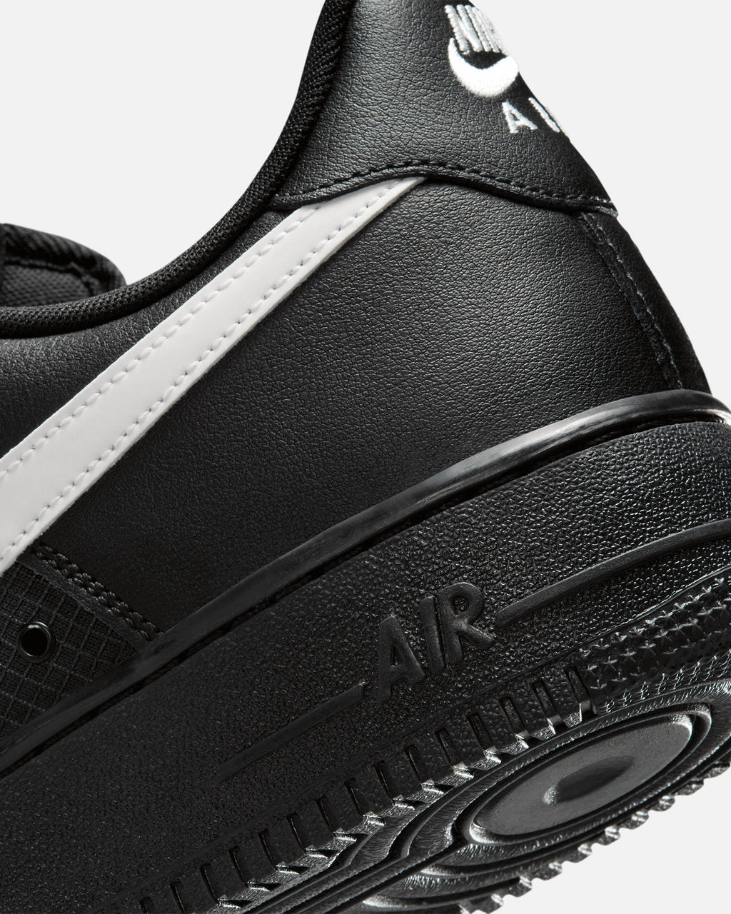 Nike Air Force 1 '07 LV8 Black/White