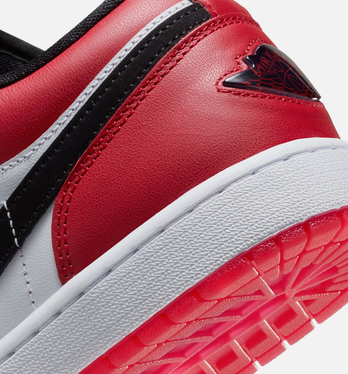 Air Jordan 1 Low SE Men's Lifestyle Shoe – White/Varsity Red/Black