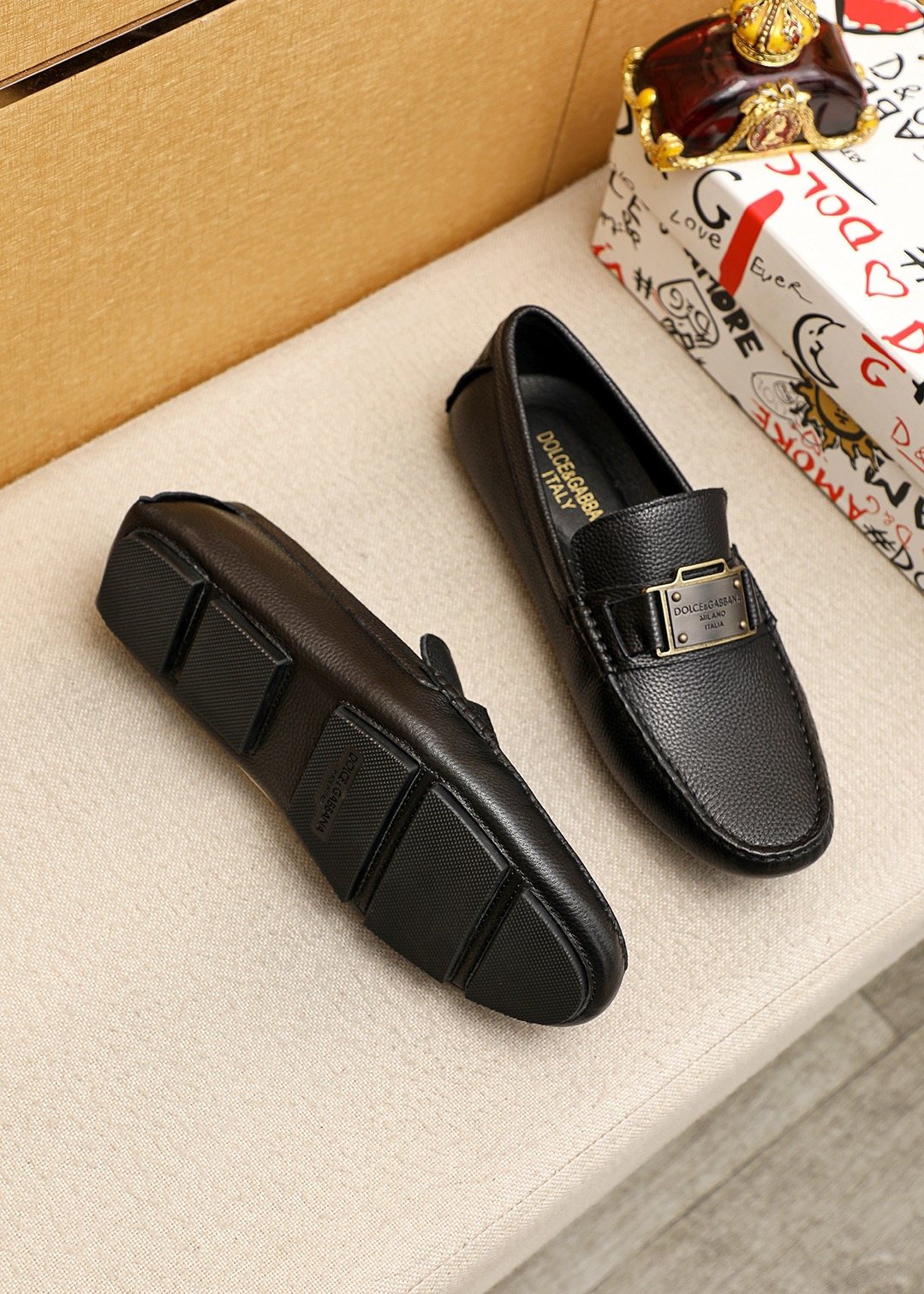 Dolce & Gabbana Men's Black Buckle Loafers