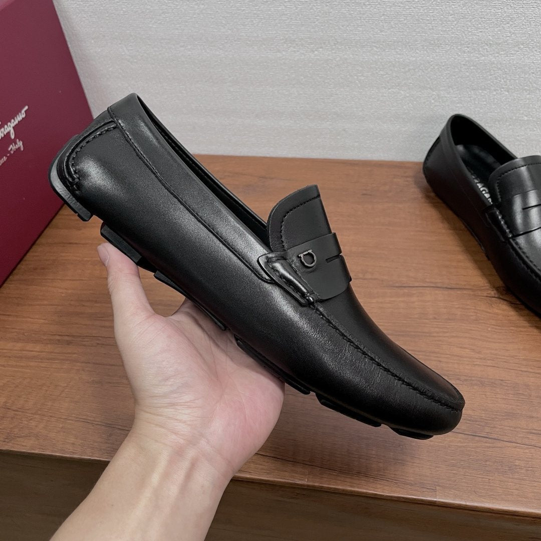 Ferragamo Men's Black Leather Driving Shoes
