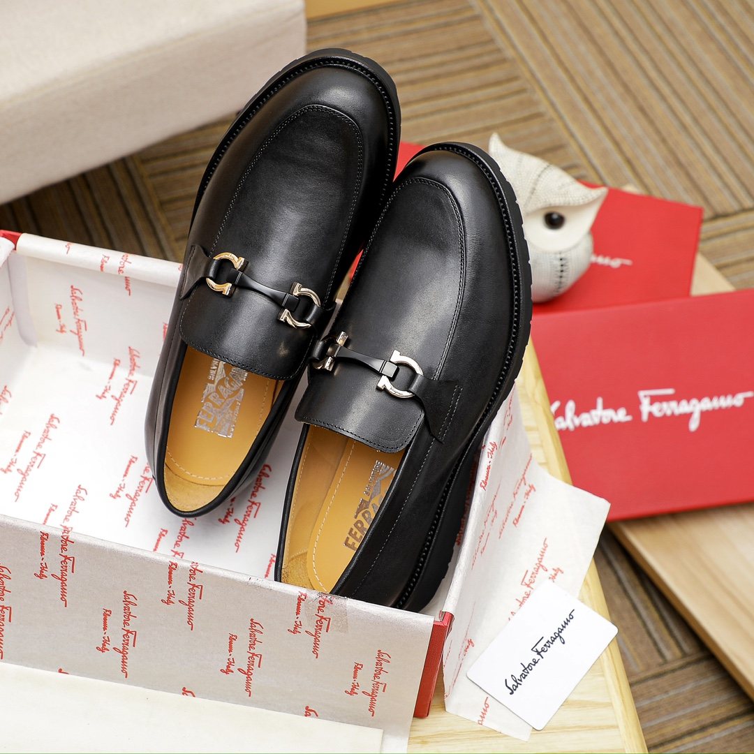 Ferragamo Black Bit Loafers - Rounded Toe