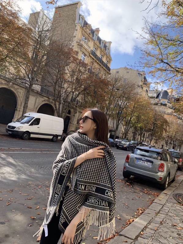 Dior Houndstooth Fringe Shawl