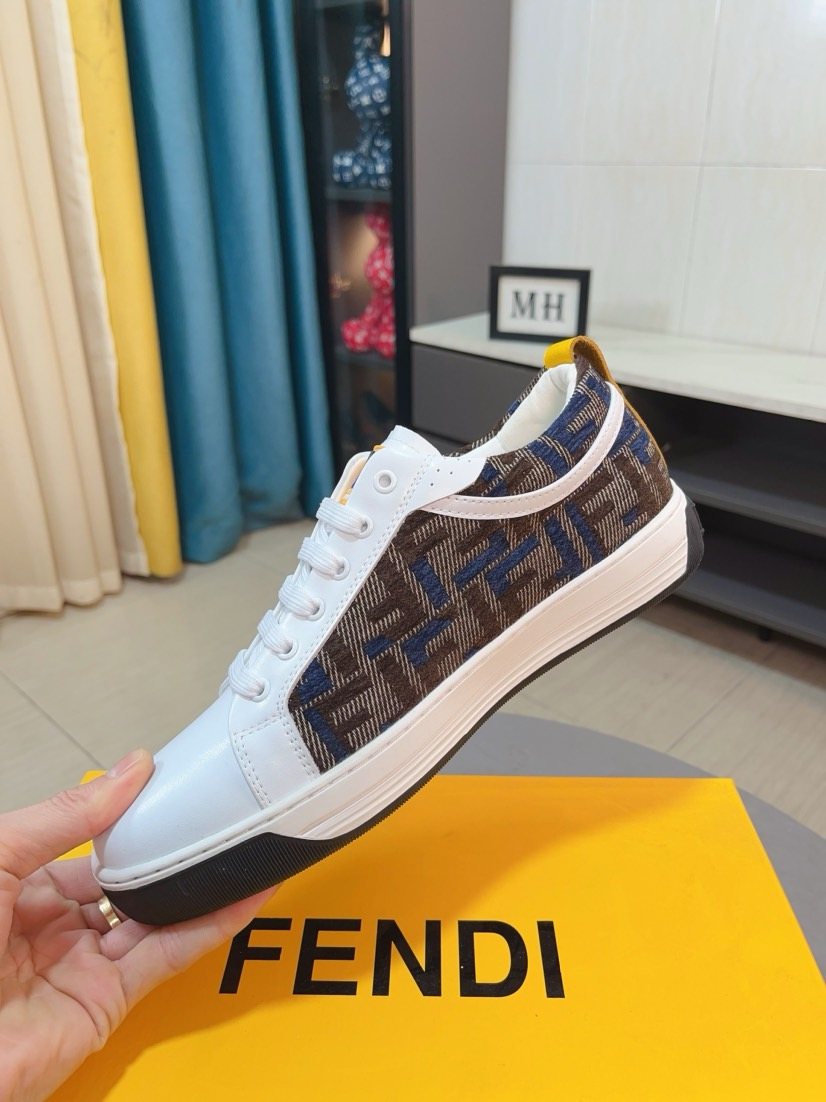 FENDI Patterned Panel Low-Top Sneakers