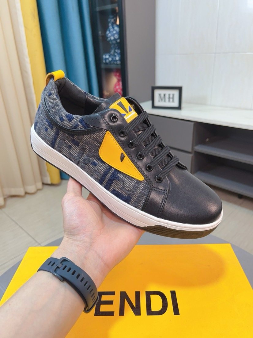 FENDI Patterned Panel Low-Top Sneakers