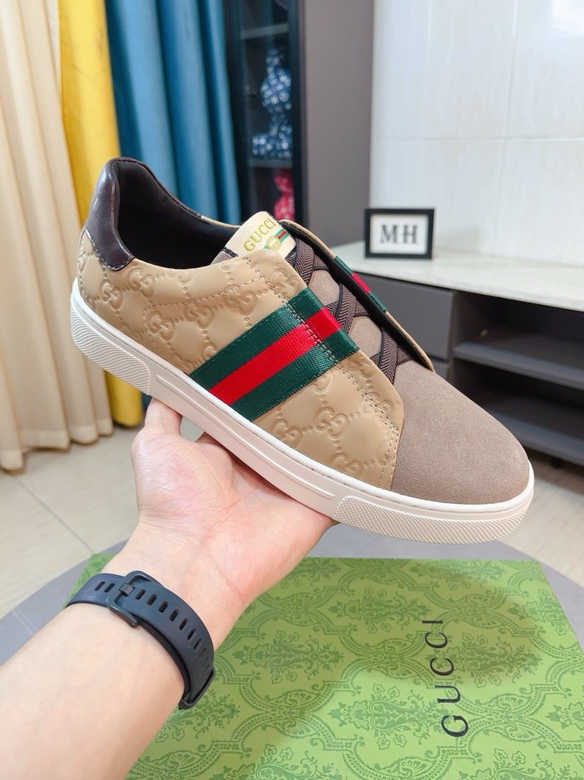 Gucci Men's Stripe Low-Top Sneakers - Embossed Texture
