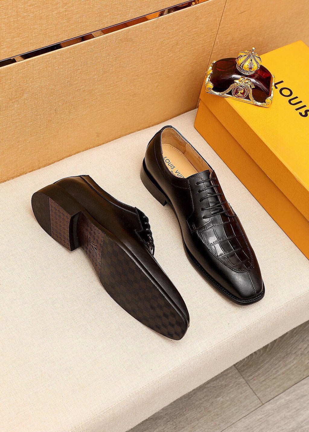 Louis Vuitton Crocodile-Embossed Lace-Up Dress Shoes