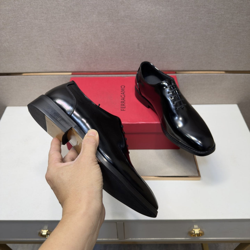 Ferragamo Men's Lace-Up Oxford Shoes