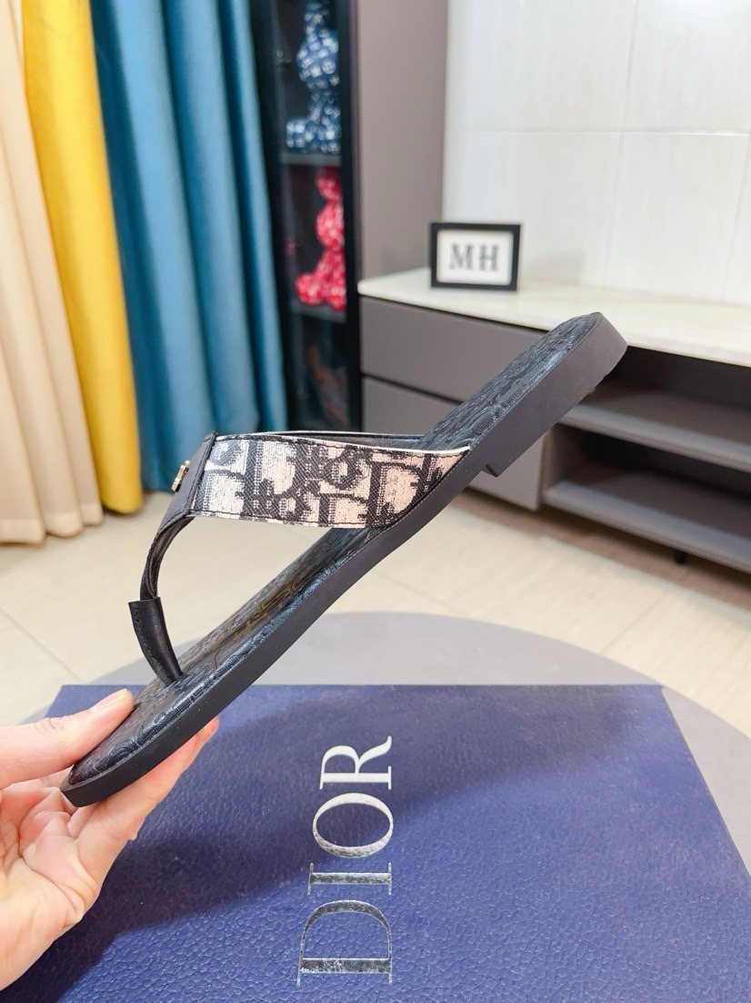 Dior Patterned Thong Sandals